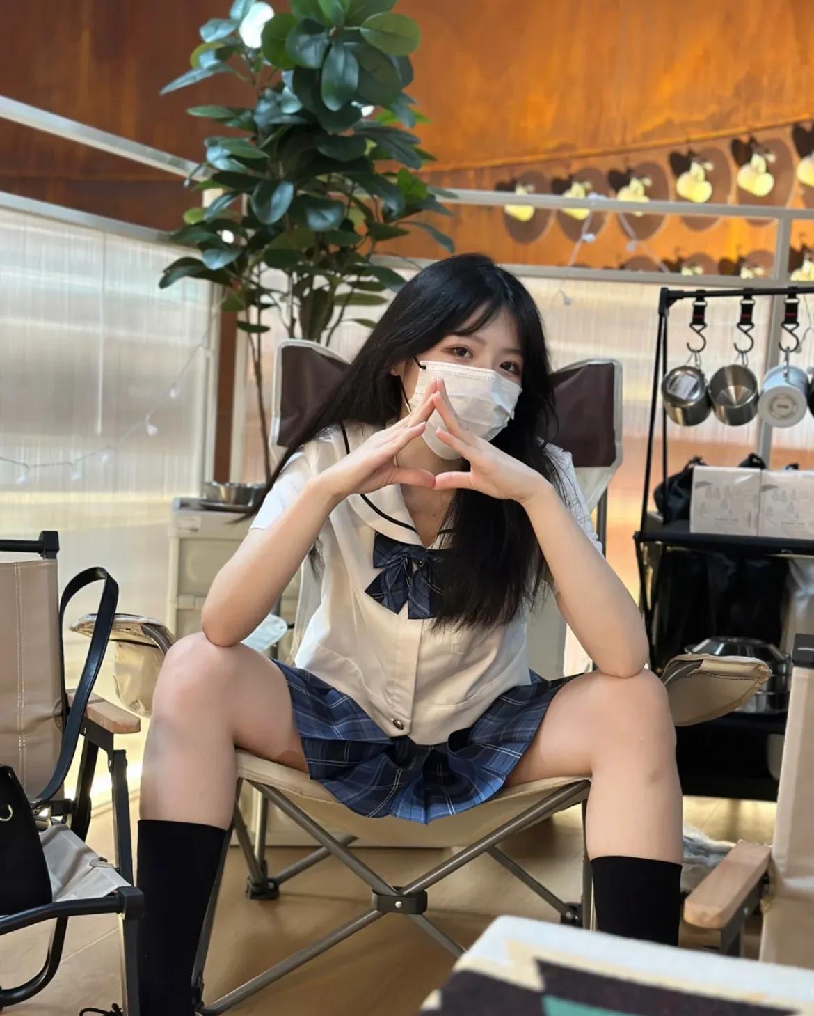 都市情感封面